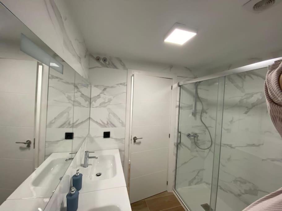 Vivienda Alameda De Santiago Apartment Santiago de Compostela Luaran gambar